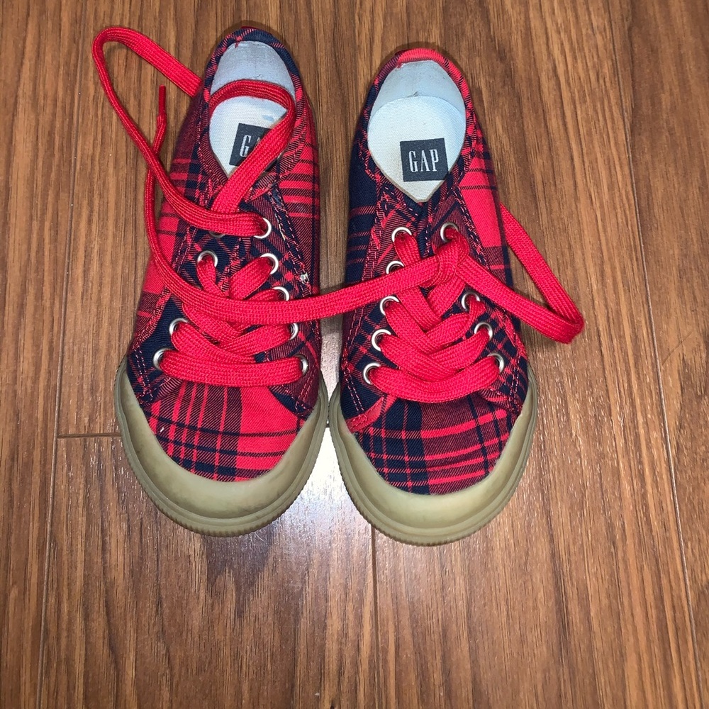 Gap shoes